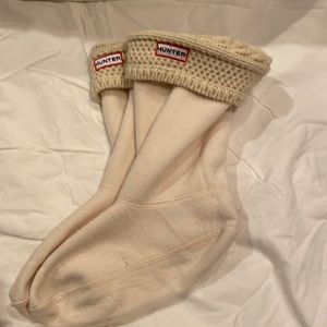 Last chance! EUC Knit top Short  Hunter boot liners